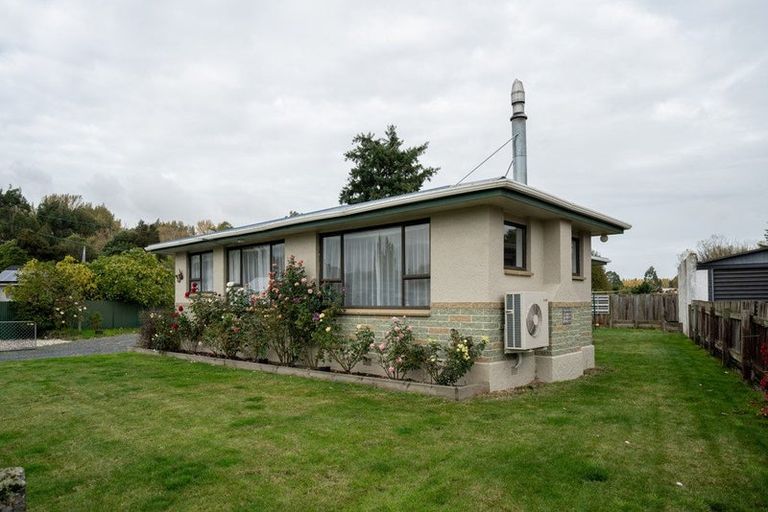 Photo of property in 19 High Street, Milton, 9220