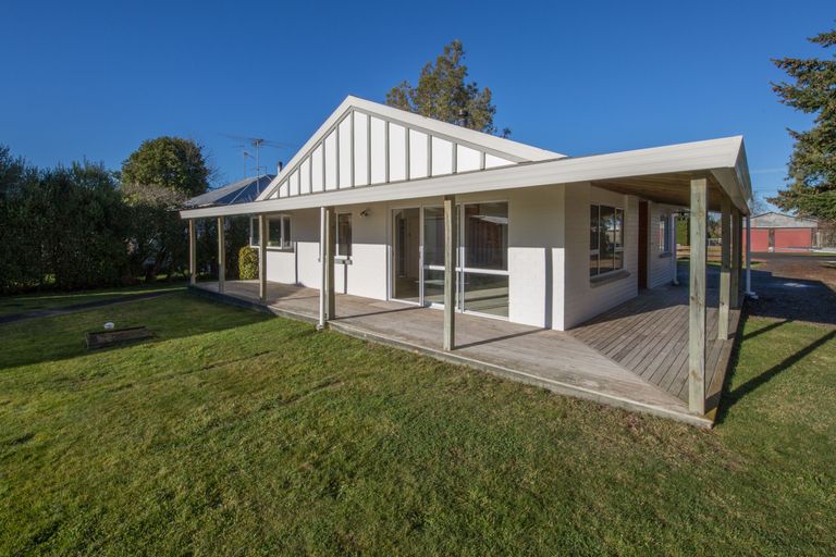 Photo of property in 16 High Street, Kirwee, Darfield, 7571