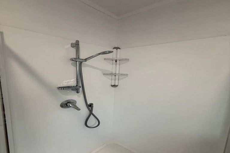 Photo of property in 9 Edwin Freeman Place, Ranui, Auckland, 0612