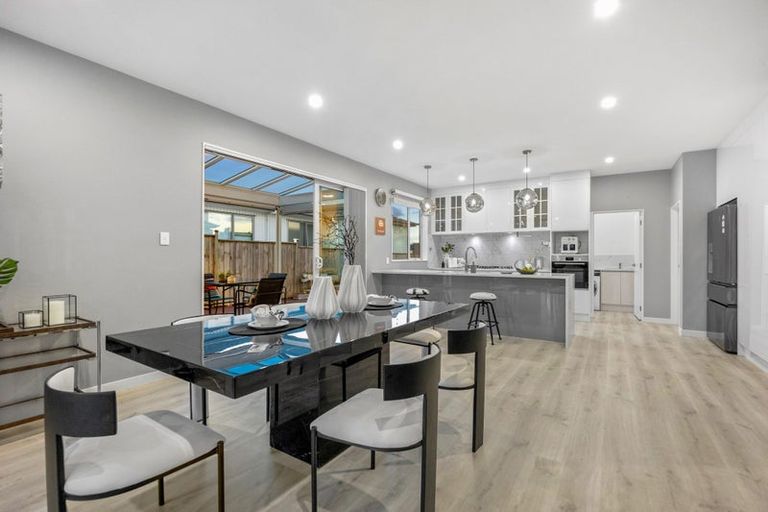 Photo of property in 47 Johns Creek Crescent, Silverdale, 0932