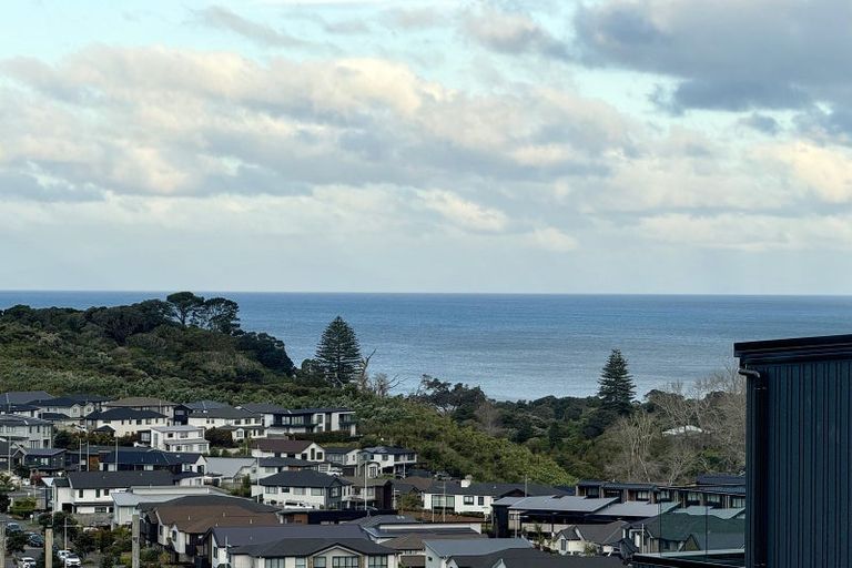 Photo of property in 9 Ridgelea Road, Long Bay, Albany, 0792