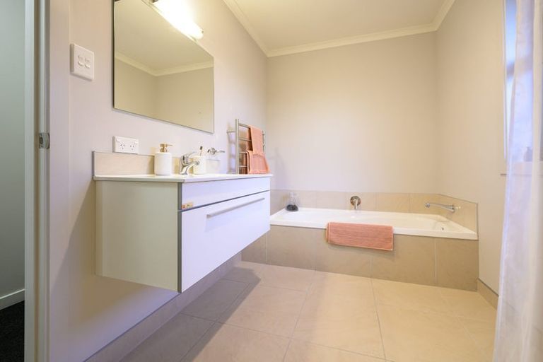 Photo of property in 7b Fearon Street, Motueka, 7120