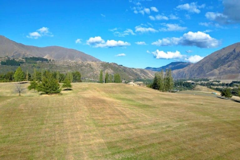 Photo of property in 2 Bloxham Lane, Lake Hayes, Queenstown, 9371
