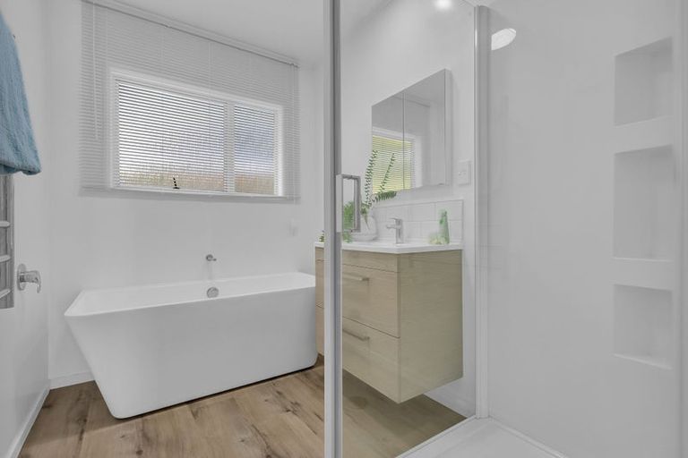 Photo of property in 3/99 Vauxhall Road, Devonport, Auckland, 0624