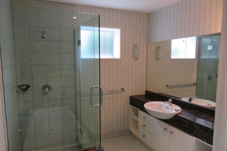 Photo of property in 2/54 Rama Crescent, Khandallah, Wellington, 6035