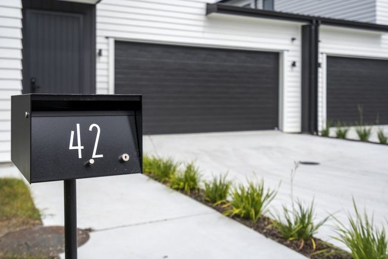 Photo of property in 44 Anchorage Drive, Karaka, Papakura, 2113