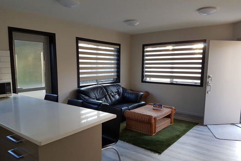 Photo of property in 208 Don Buck Road, Massey, Auckland, 0614