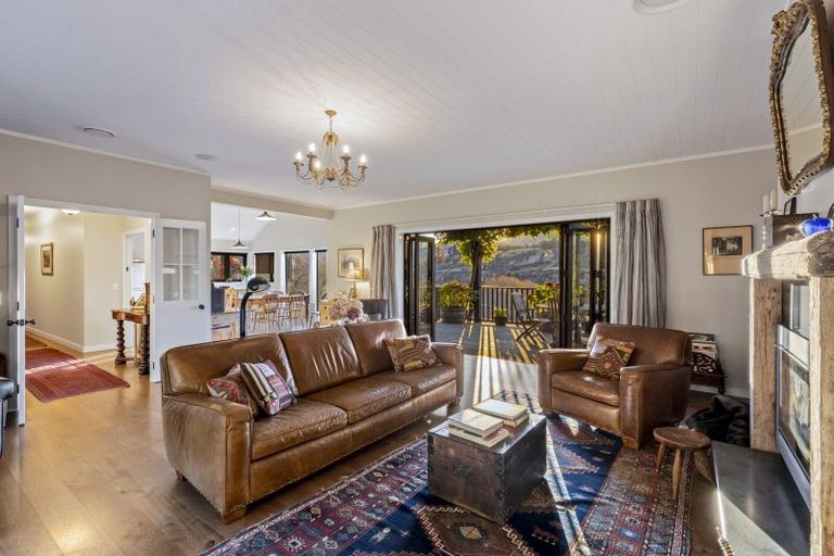 Photo of property in 361 Tucker Beach Road, Queenstown Hill, Queenstown, 9371