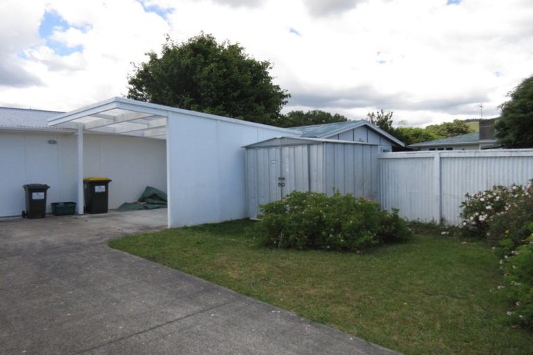 Photo of property in 32 Rimu Street, Waikanae, 5036
