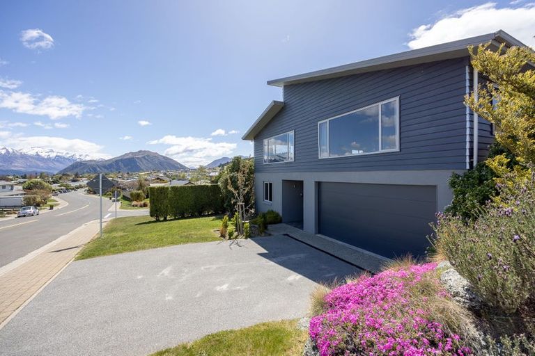 Photo of property in 99 Kings Drive, Wanaka, 9305