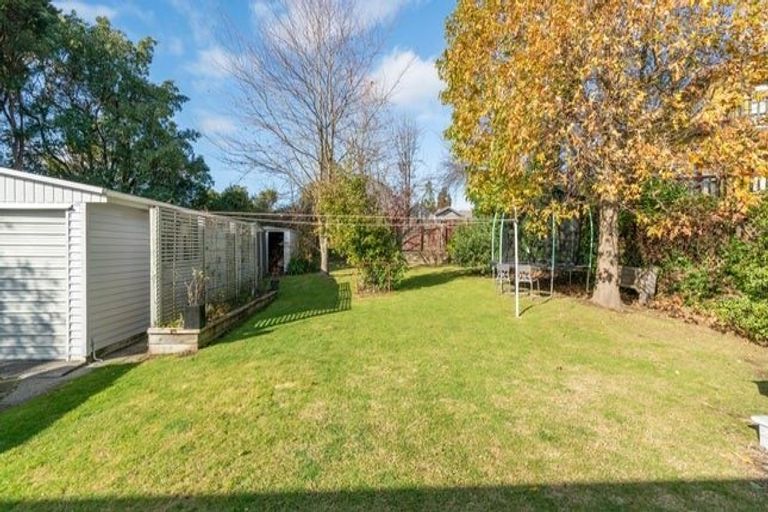 Photo of property in 14 Kereru Street, Two Mile Bay, Taupo, 3330