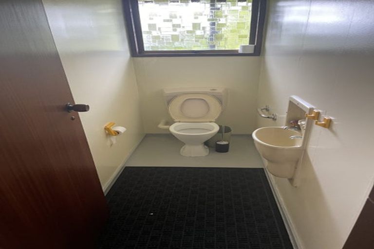 Photo of property in 145 Te Moana Road, Waikanae, 5036