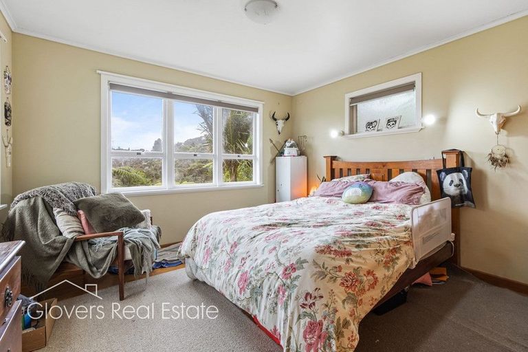 Photo of property in 62 Kopiko Road, Titirangi, Auckland, 0604