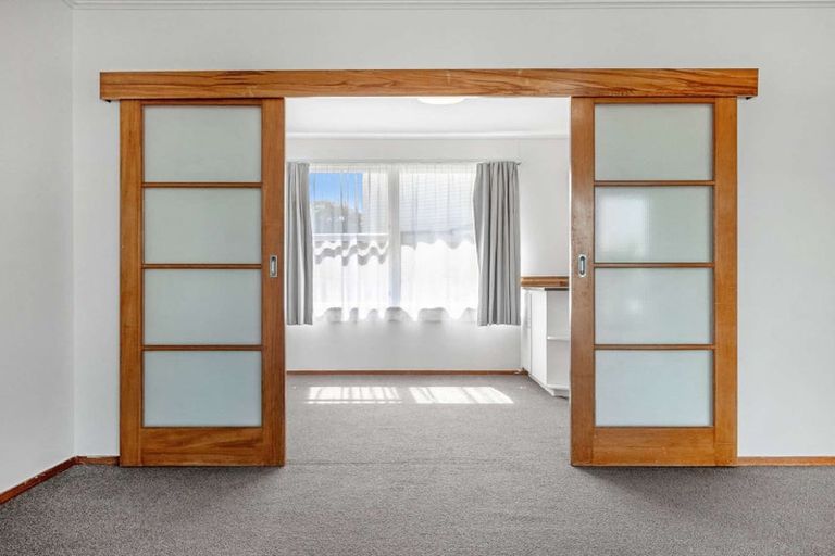 Photo of property in 1/5 Addison Drive, Glendene, Auckland, 0602