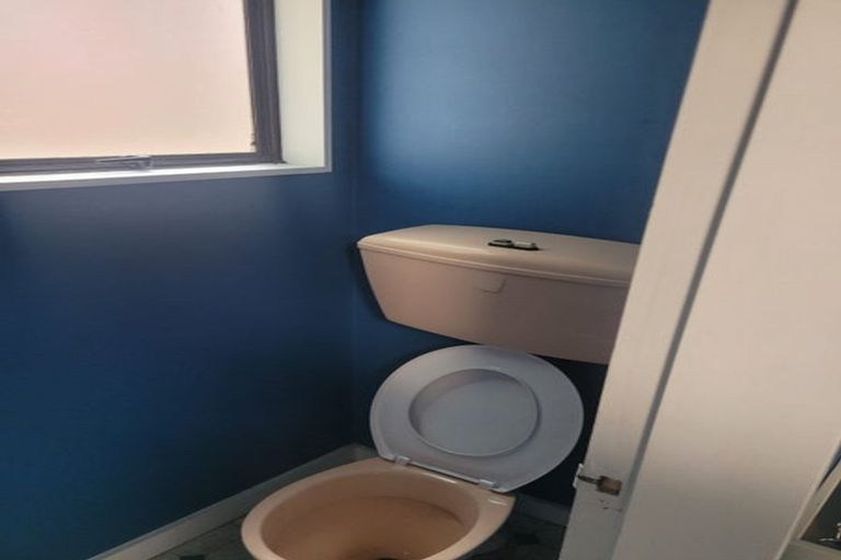 Photo of property in 6-8 Rolleston Street, Mount Cook, Wellington, 6021