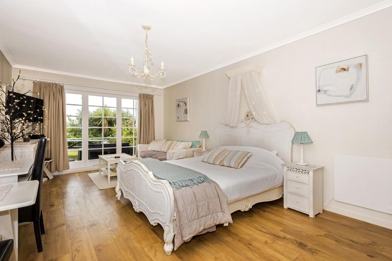 Photo of property in 9 Moana Road, Okitu, Gisborne, 4010