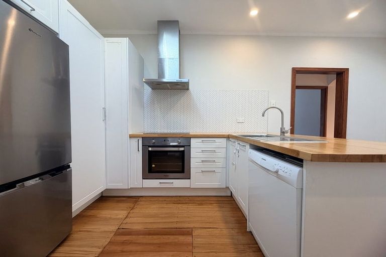Photo of property in 16 Wilberforce Street, Miramar, Wellington, 6022