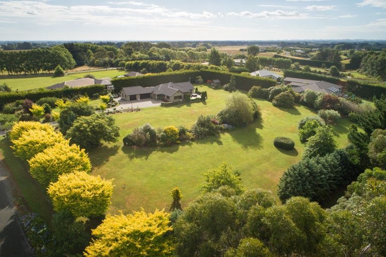 Photo of property in 7 Dobsons Lane, Kelvin Grove, Palmerston North, 4470