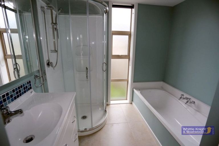 Photo of property in 257 Riccarton Road, Upper Riccarton, Christchurch, 8041