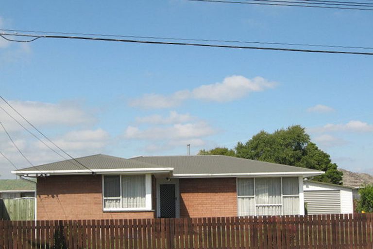 Photo of property in 82 Rowan Avenue, Aranui, Christchurch, 8061