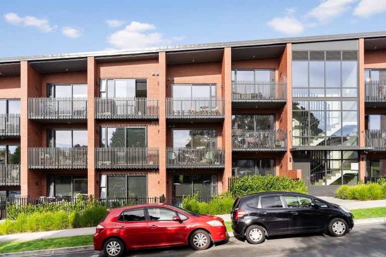 Photo of property in 203/2a Matatiki Street, Northcote, Auckland, 0627