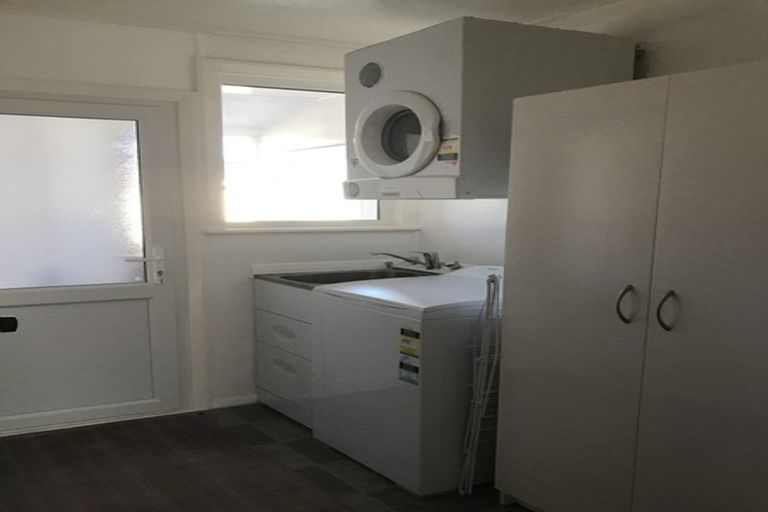 Photo of property in 102 Miramar Avenue, Miramar, Wellington, 6022