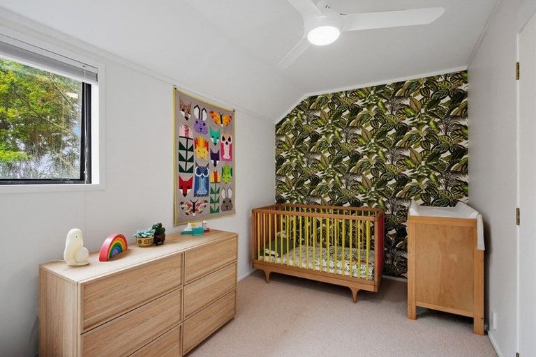 Photo of property in 189 Shaw Road, Oratia, Auckland, 0604