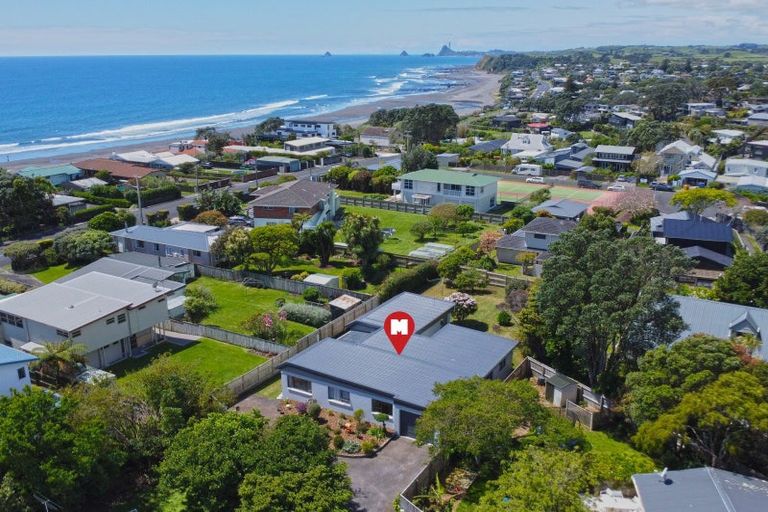 Photo of property in 3 Prudence Place, Oakura, 4314