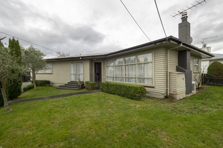 Photo of property in 15 Wavell Crescent, Lansdowne, Masterton, 5810