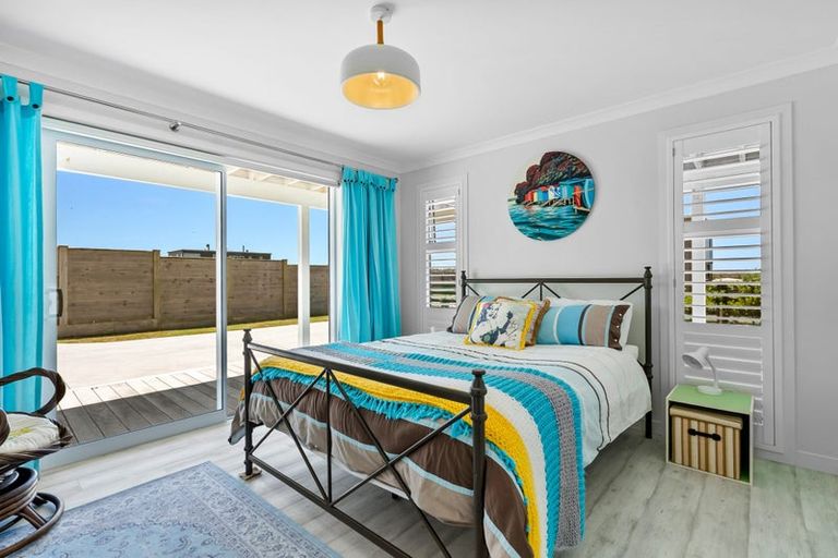 Photo of property in 3 Christie Close, Pataua North, Parua Bay, 0175