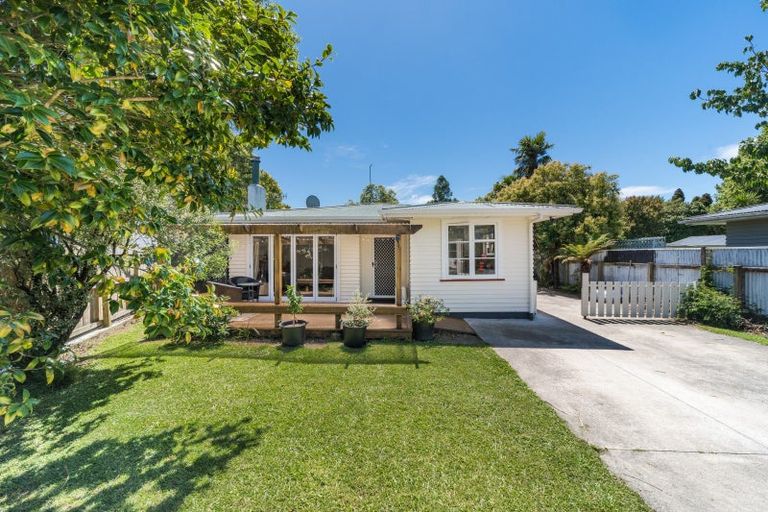 Photo of property in 10 Denbigh Place, Awapuni, Palmerston North, 4412