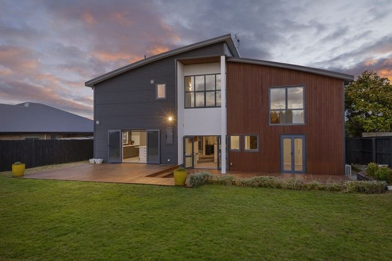 Photo of property in 51 Eastwood Rise, Waimairi Beach, Christchurch, 8083