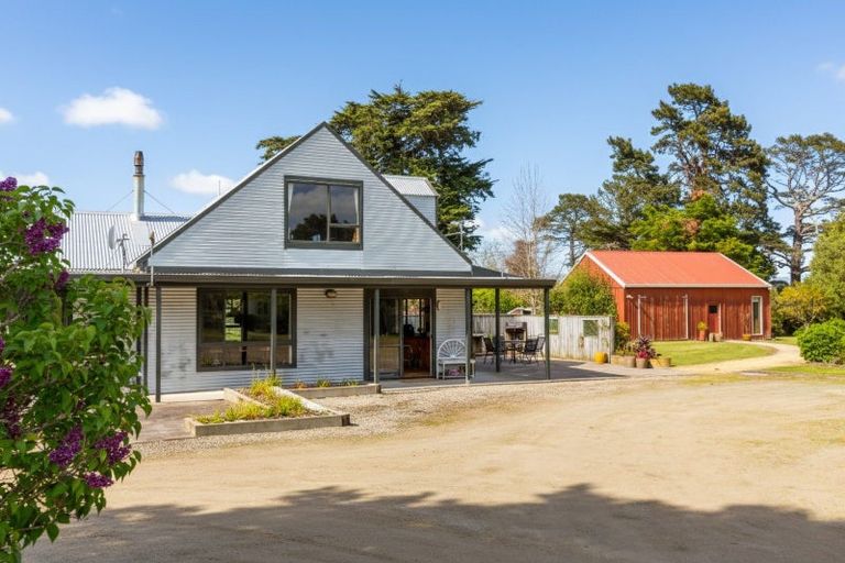 Photo of property in 252 East Taratahi Road, East Taratahi, Masterton, 5887