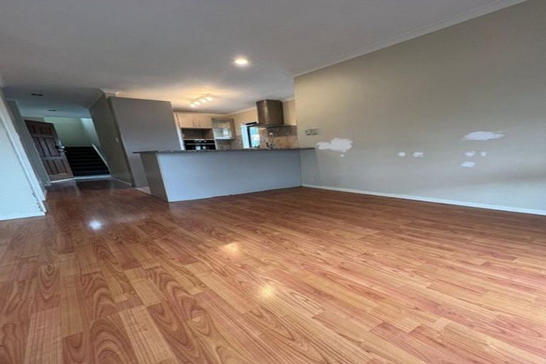 Photo of property in 3b Harrington Road, Henderson, Auckland, 0610