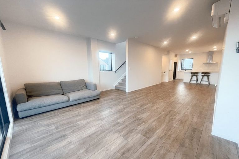 Photo of property in 22 Tahuhu Road, Mount Wellington, Auckland, 1062