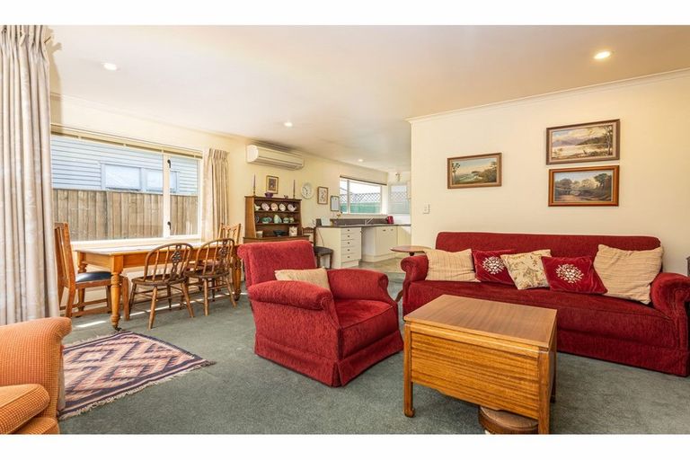 Photo of property in 14 Roslyn Avenue, Mairehau, Christchurch, 8052