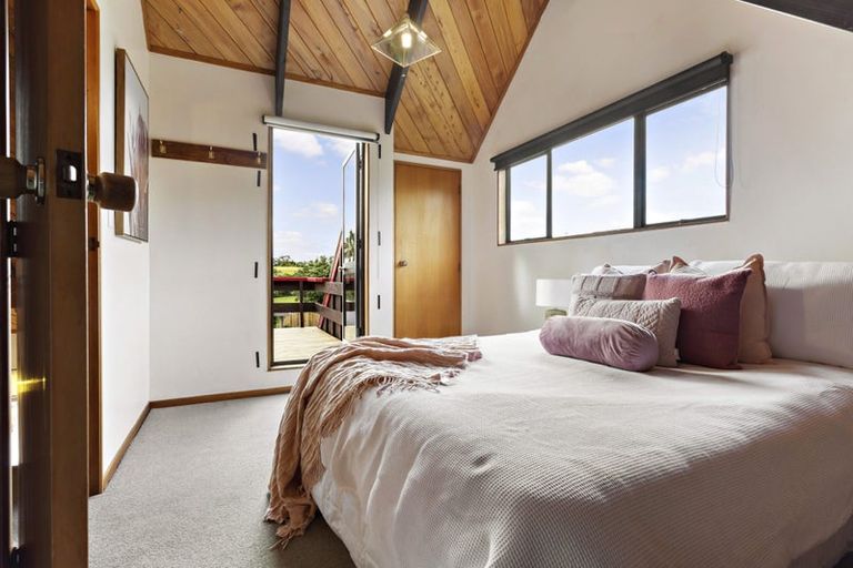 Photo of property in 16a Pah Road, Onerahi, Whangarei, 0110