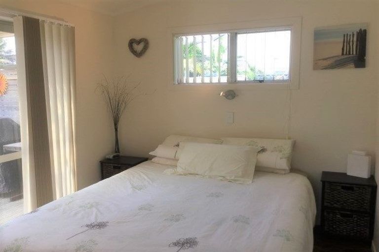 Photo of property in 28 Motiti Road, Papamoa Beach, Papamoa, 3118