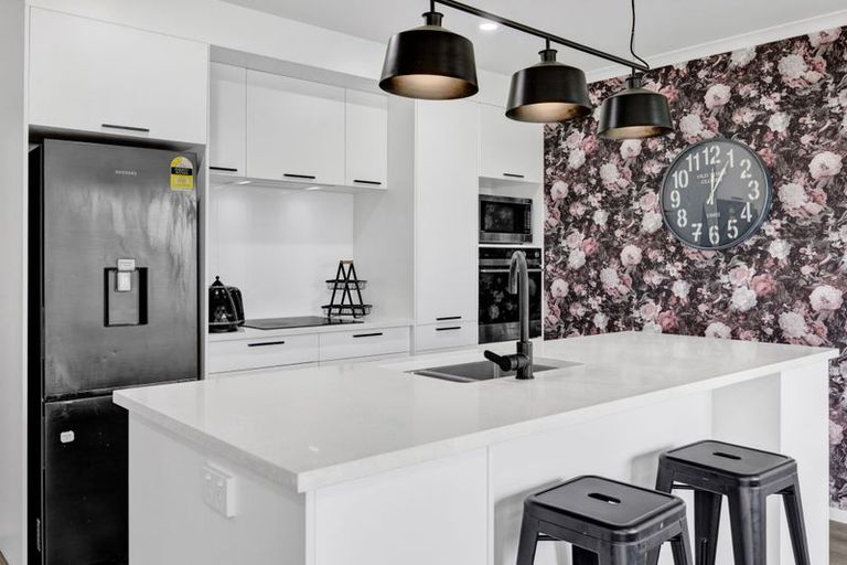 Photo of property in 42 County Drive, Hawera, 4610