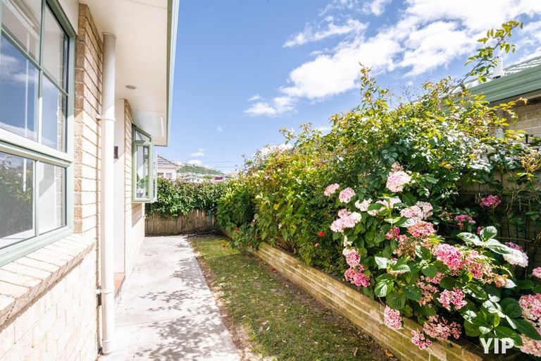 Photo of property in 2a Rudyard Crescent, Johnsonville, Wellington, 6037