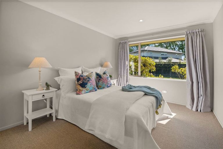 Photo of property in 52 Skyedale Drive, Harewood, Christchurch, 8051