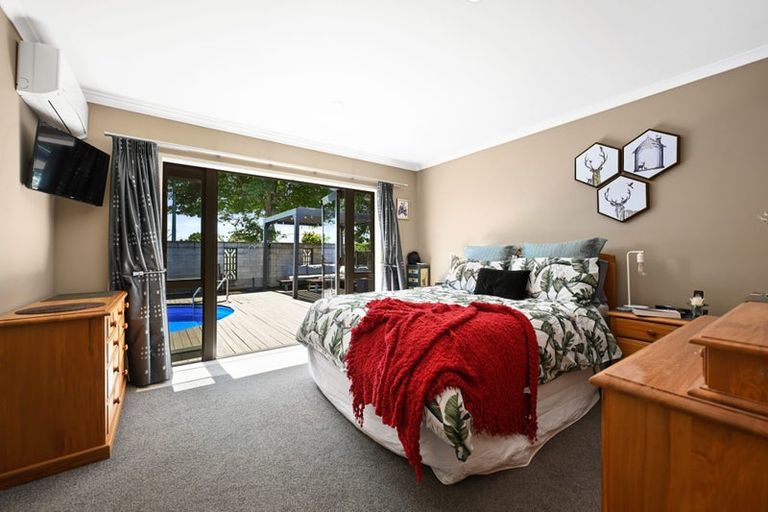 Photo of property in 34 Nielsen Gardens, Rototuna, Hamilton, 3210