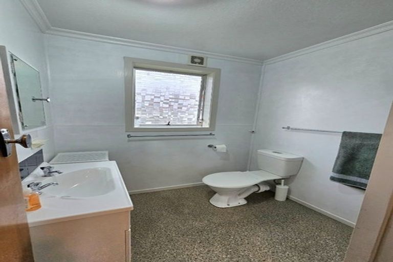 Photo of property in 3/6 Davies Lane, New Plymouth, 4310