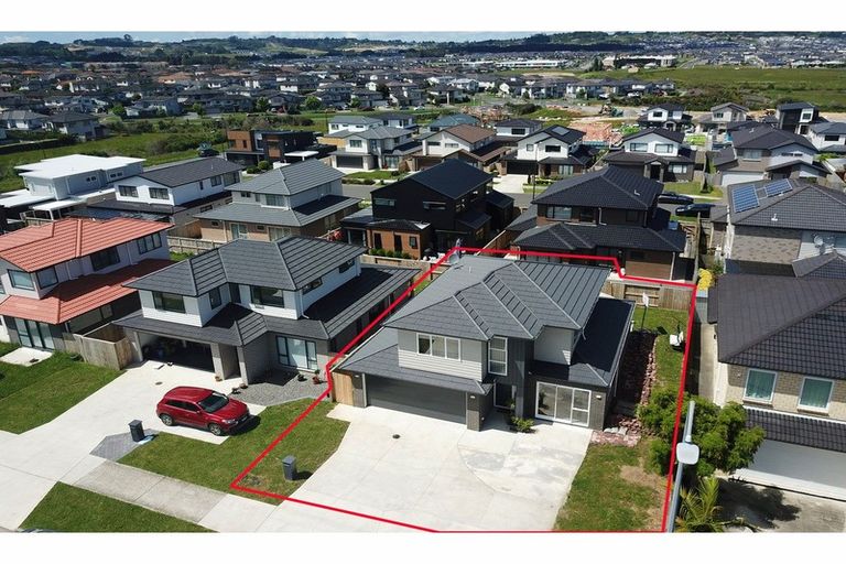 Photo of property in 99 Stancombe Road, Flat Bush, Auckland, 2016