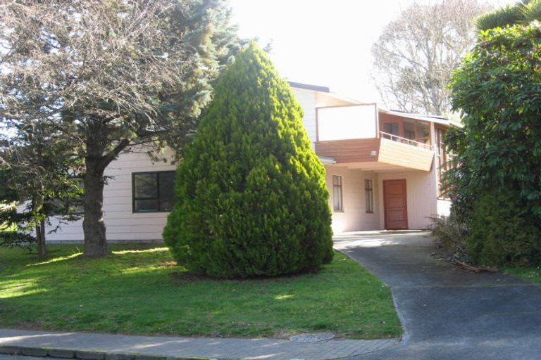 Photo of property in 82 Marina Terrace, Kinloch, Taupo, 3377