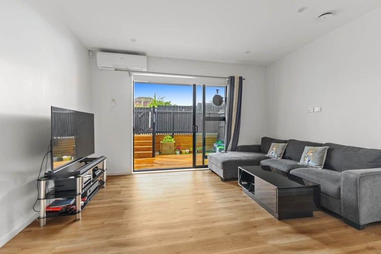 Photo of property in 7/29 Tudor Road, Henderson, Auckland, 0610