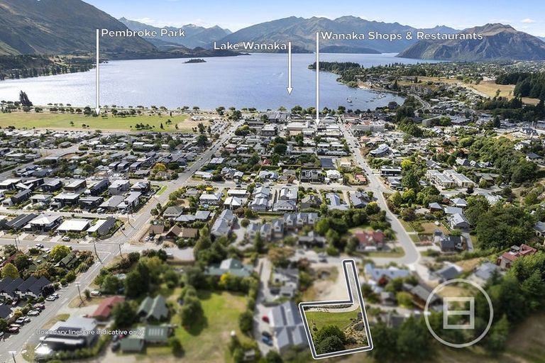 Photo of property in 16 Tenby Street, Wanaka, 9305