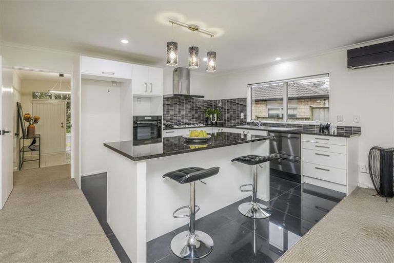 Photo of property in 47 Terrasini Drive, Flat Bush, Auckland, 2019