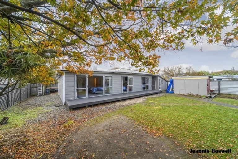 Photo of property in 40 Ruamahanga Crescent, Terrace End, Palmerston North, 4410