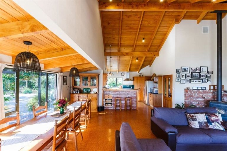 Photo of property in 556 Poplar Road, Opiki, Palmerston North, 4474